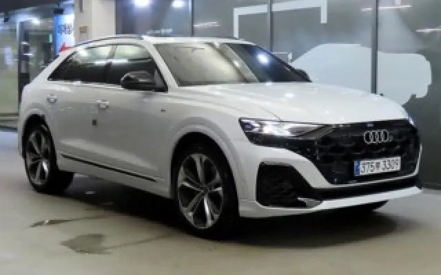 Q8 55 TFSI 콰트로 프리미엄 아우디 2026/01 3,137km