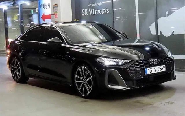 A5 (B10) 40 TFSI 콰트로 S-라인 아우디 2025/10 9,880km